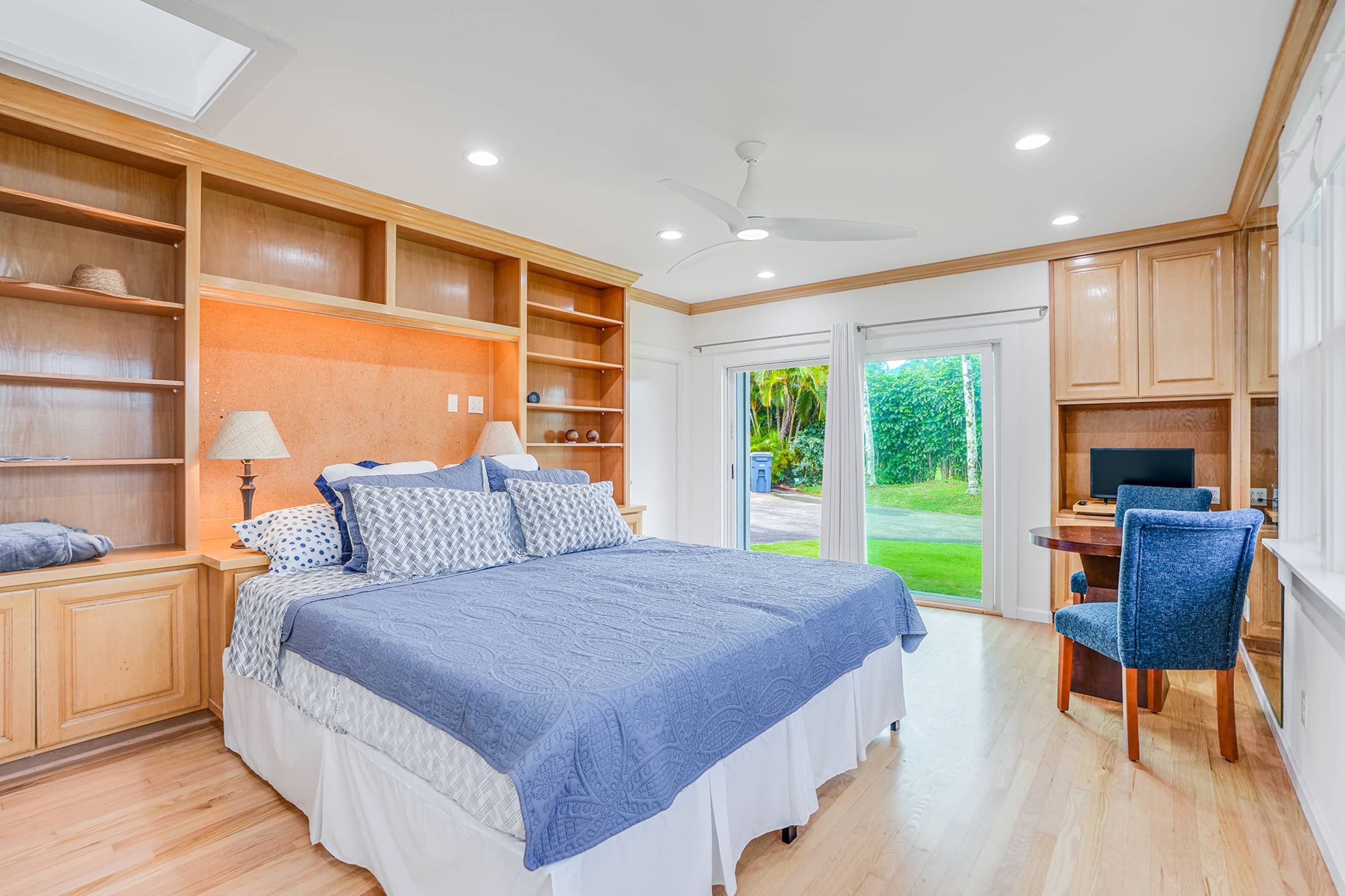 Home in Princeville · ★4.81 · 5 bedrooms · 7 beds · 4.5 private baths - Image 33