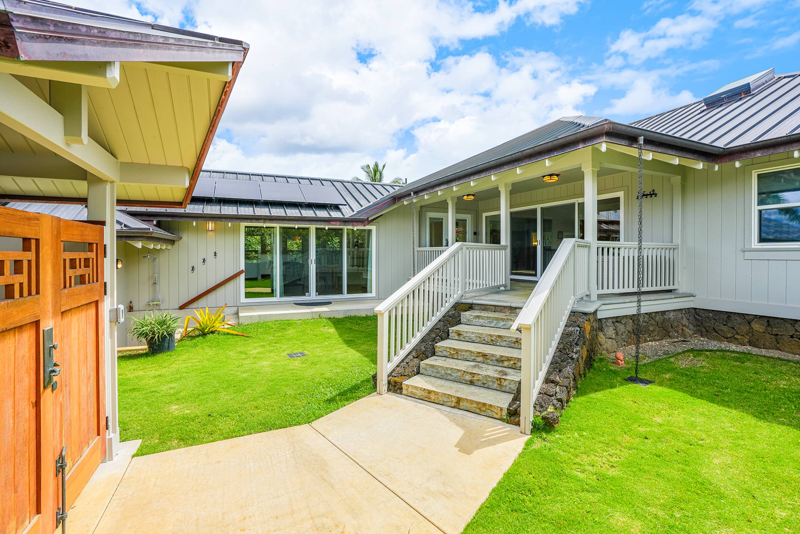Home in Princeville · ★4.81 · 5 bedrooms · 7 beds · 4.5 private baths - Image 48