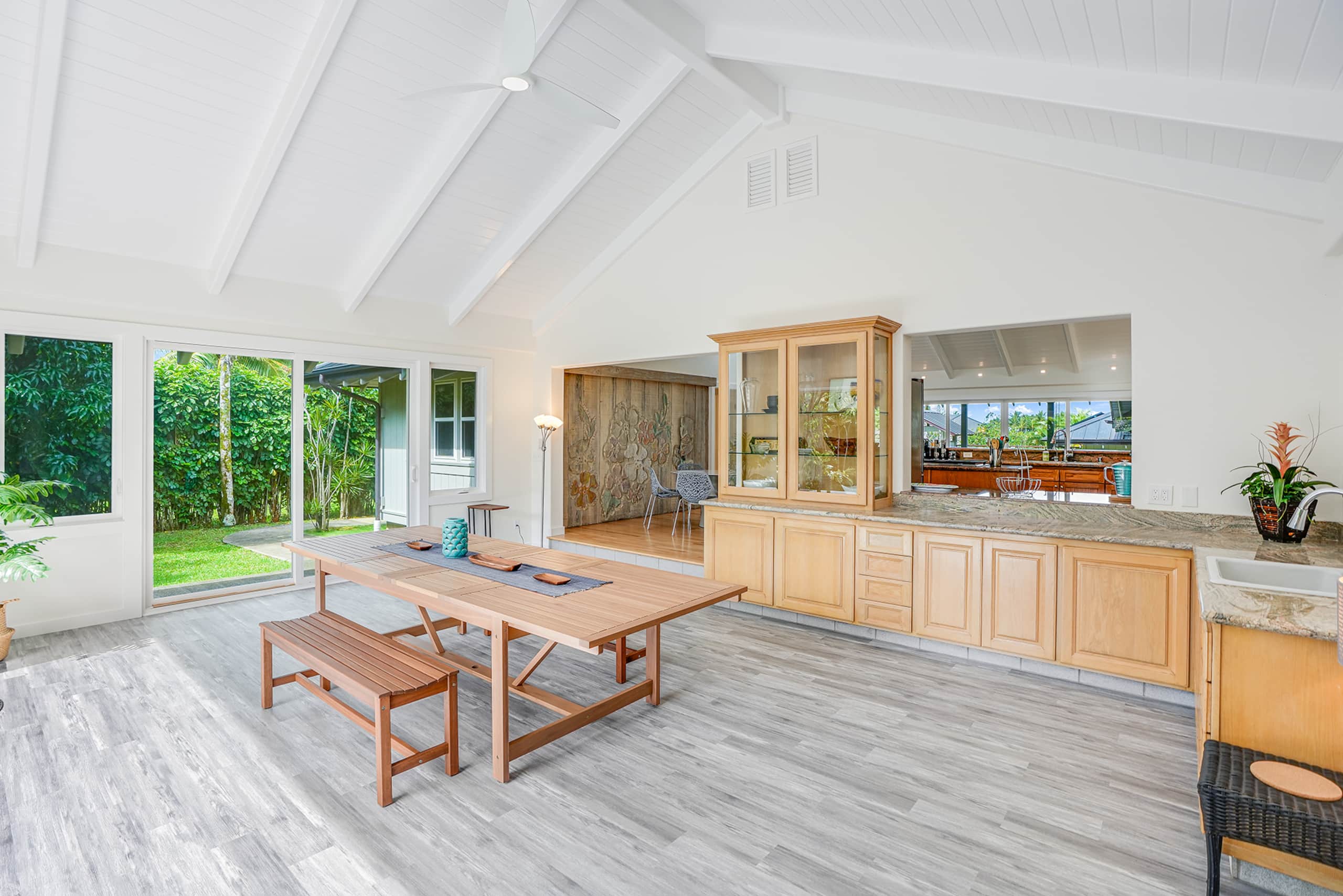 Home in Princeville · ★4.81 · 5 bedrooms · 7 beds · 4.5 private baths - Image 12