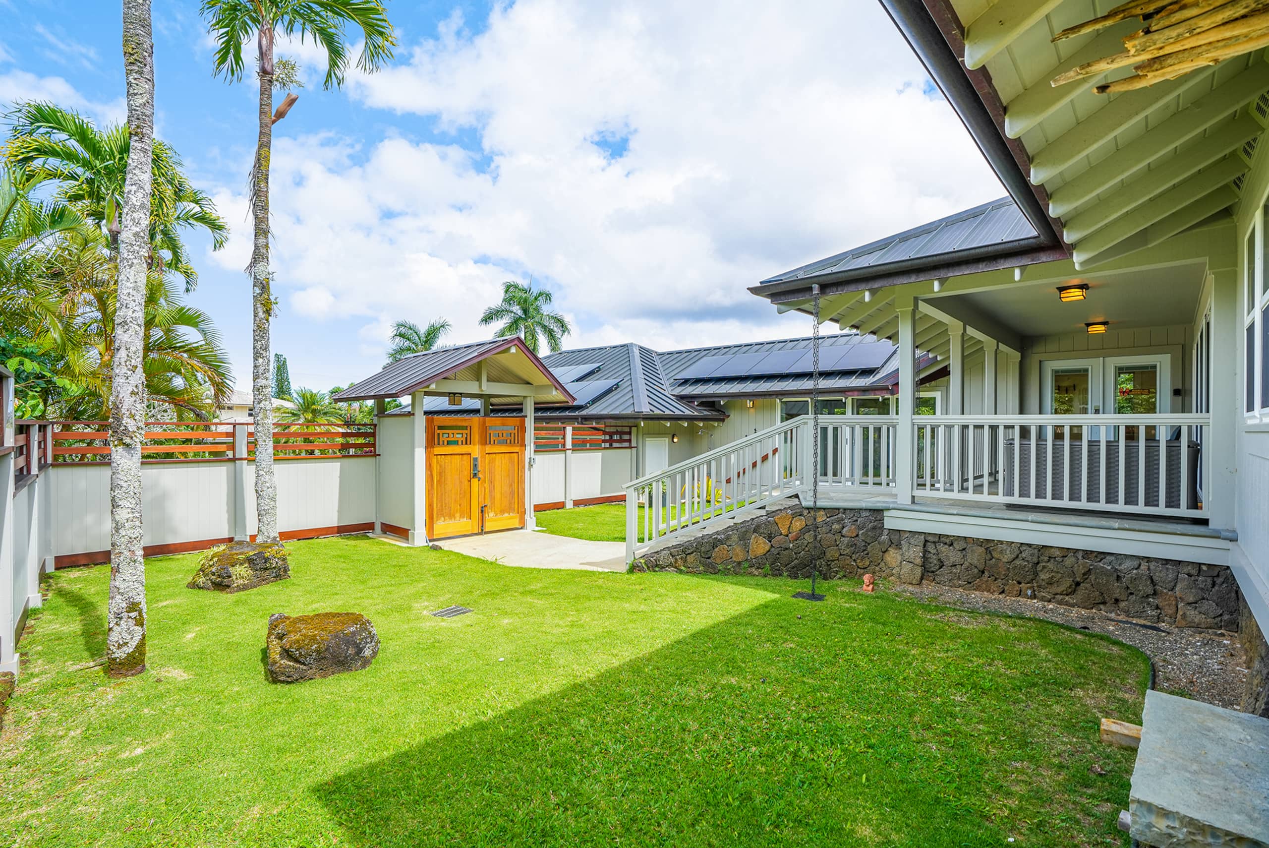 Home in Princeville · ★4.81 · 5 bedrooms · 7 beds · 4.5 private baths - Image 50