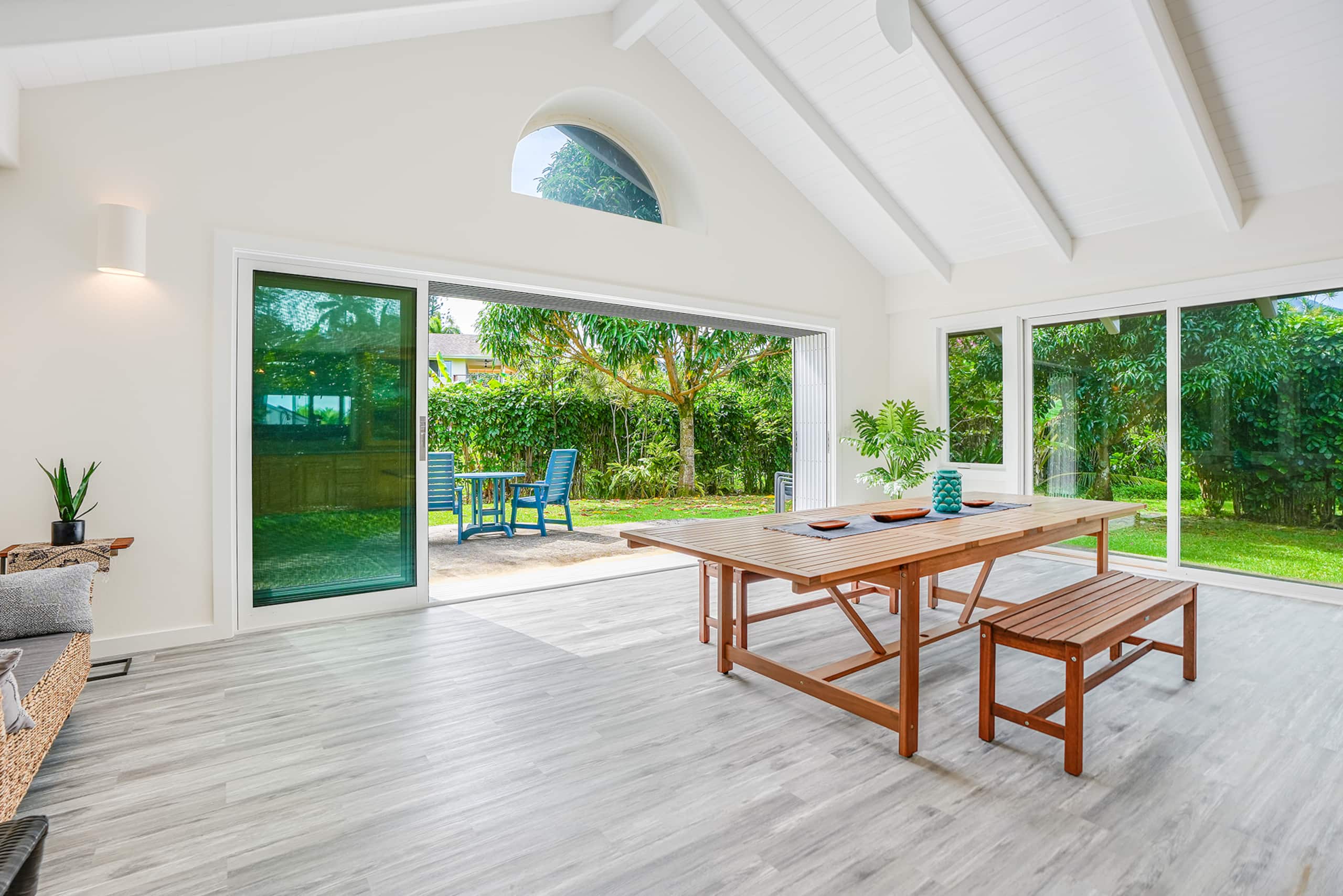 Home in Princeville · ★4.81 · 5 bedrooms · 7 beds · 4.5 private baths - Image 10