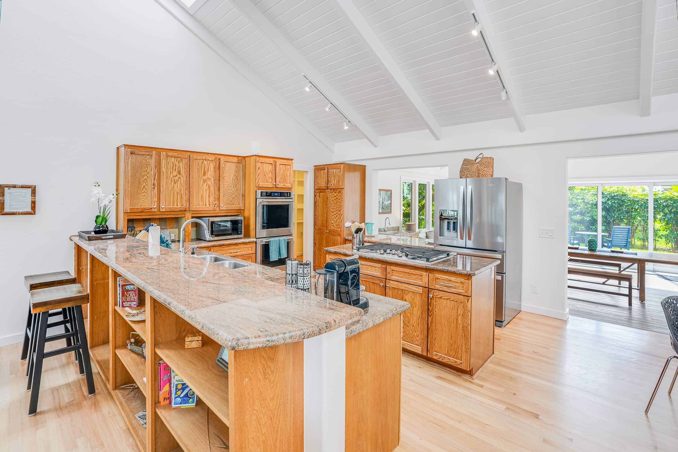Home in Princeville · ★4.81 · 5 bedrooms · 7 beds · 4.5 private baths - Image 16