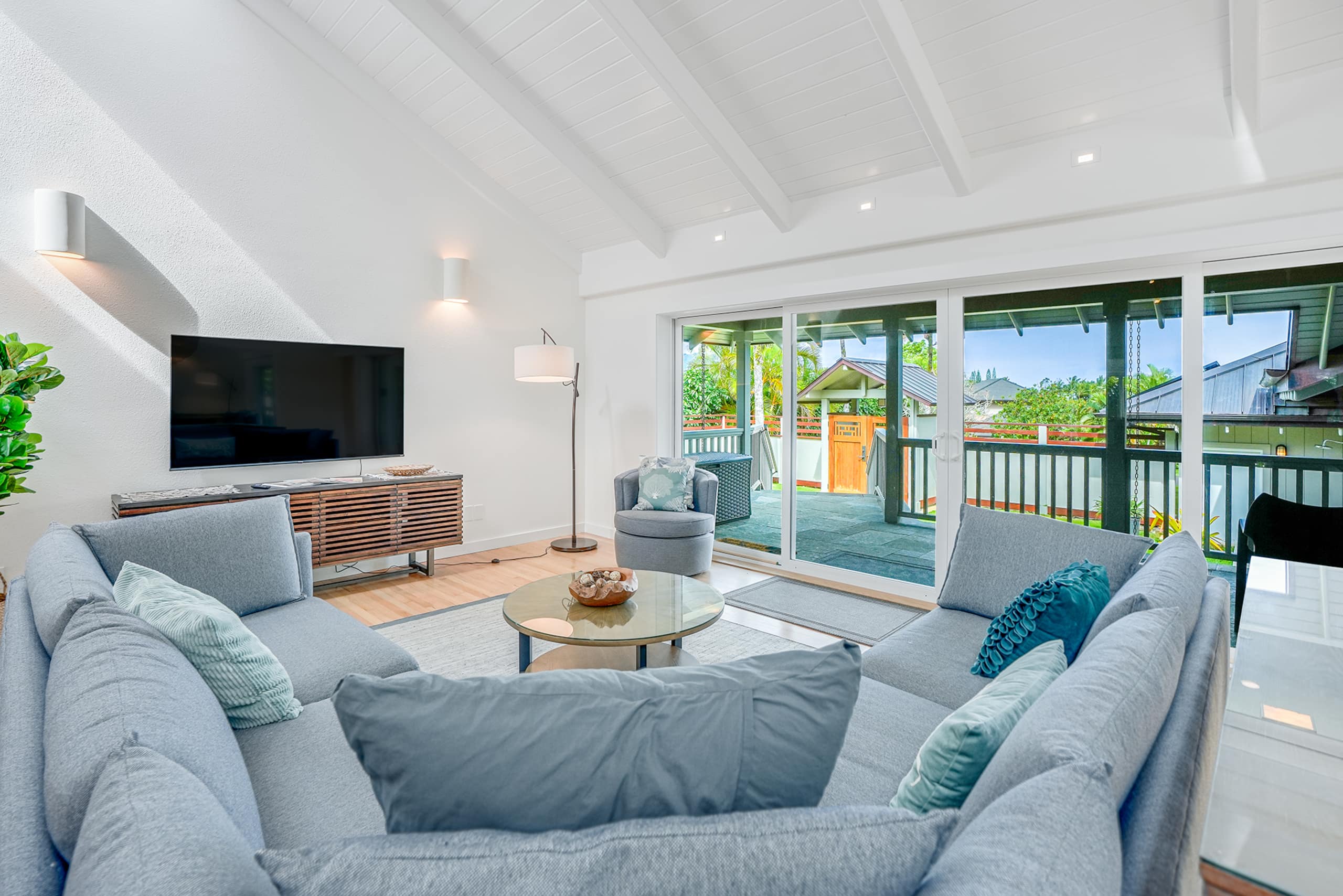 Home in Princeville · ★4.81 · 5 bedrooms · 7 beds · 4.5 private baths - Image 7