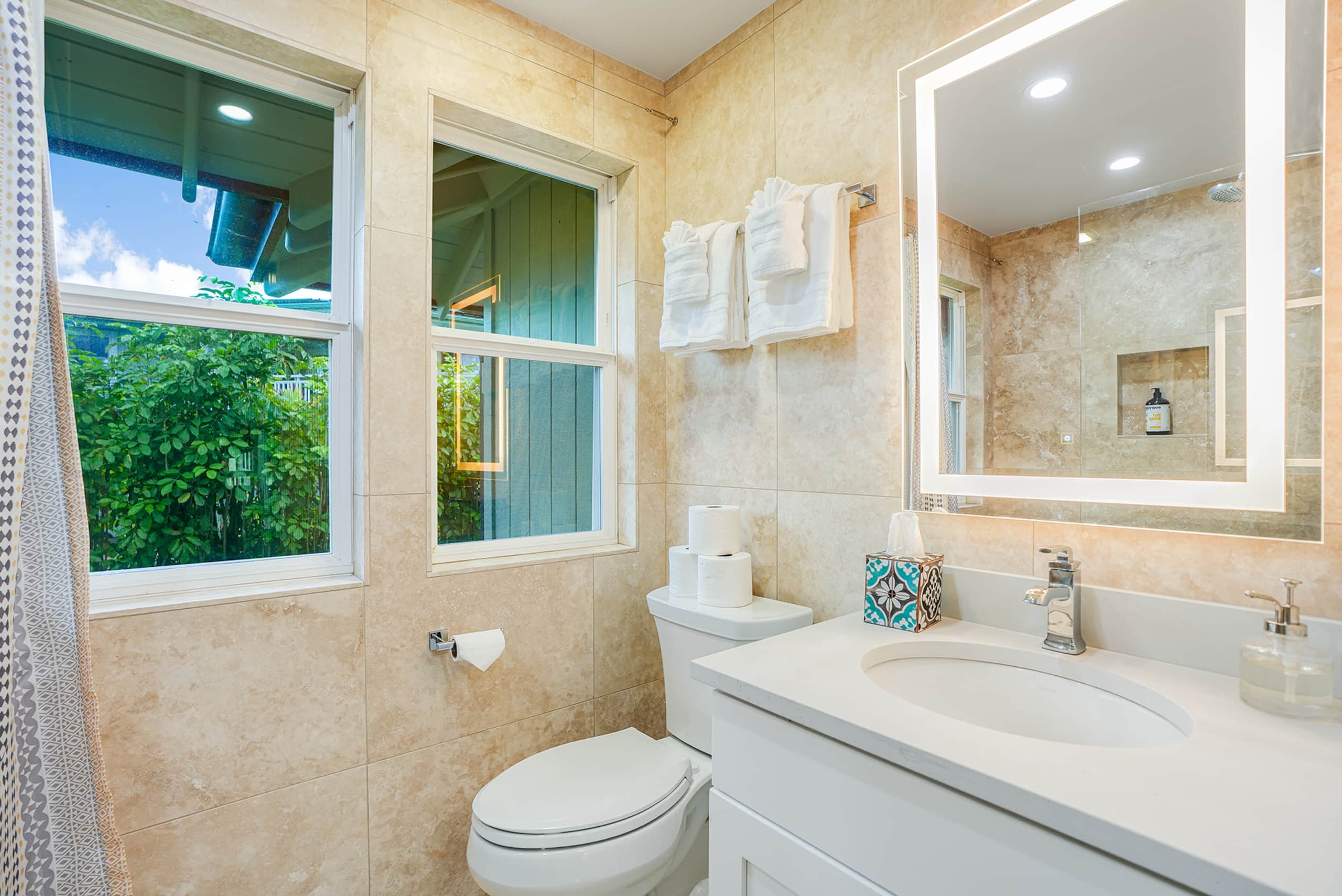 Home in Princeville · ★4.81 · 5 bedrooms · 7 beds · 4.5 private baths - Image 30