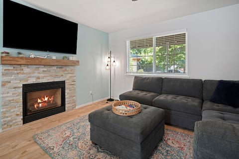 Redmond Rest - AC, Pet Friendly, Fenced Yard
