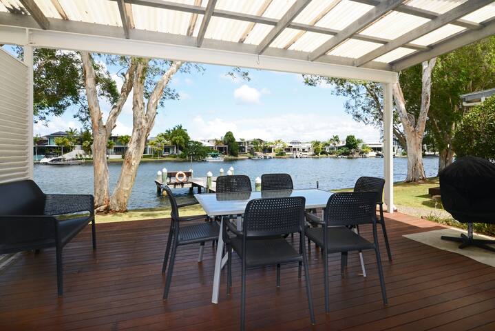 Noosa Entrance 3 Bedroom Waterfront T/house – 30
