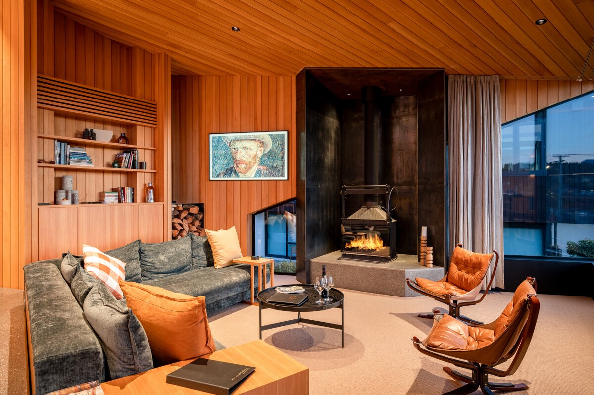 Hideaway on Warren by Sothebys Luxury Rental Homes