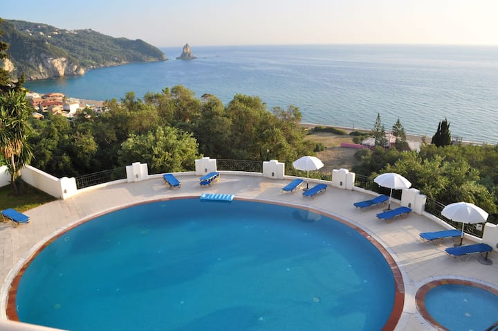 Studios "Maria" Avec Piscine Sur La Plage D'agios - Corfu