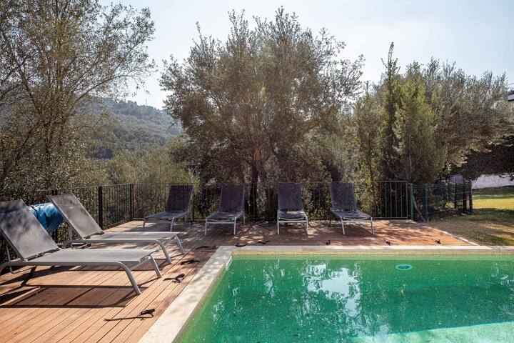 Villa with pool for rent in Sa Riera, Begur gallery image 3