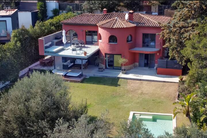 Villa with pool for rent in Sa Riera, Begur gallery image 4