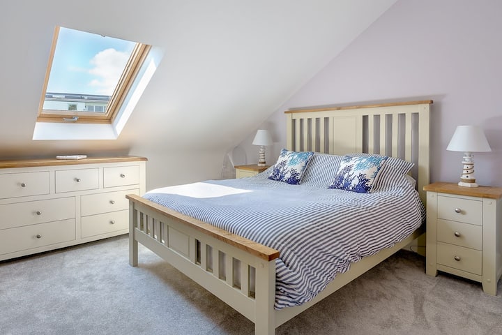 Chumba cha kulala katika 1 Afon y Felin, Llyn Peninsula