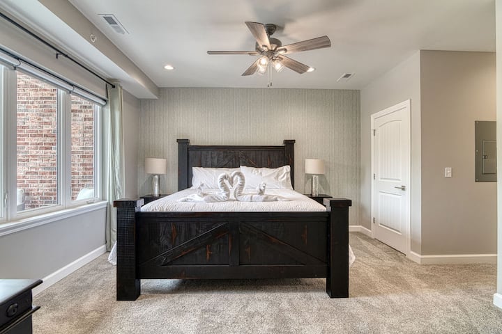 საძინებელში 1 არის საწოლი 193x203 სმ!