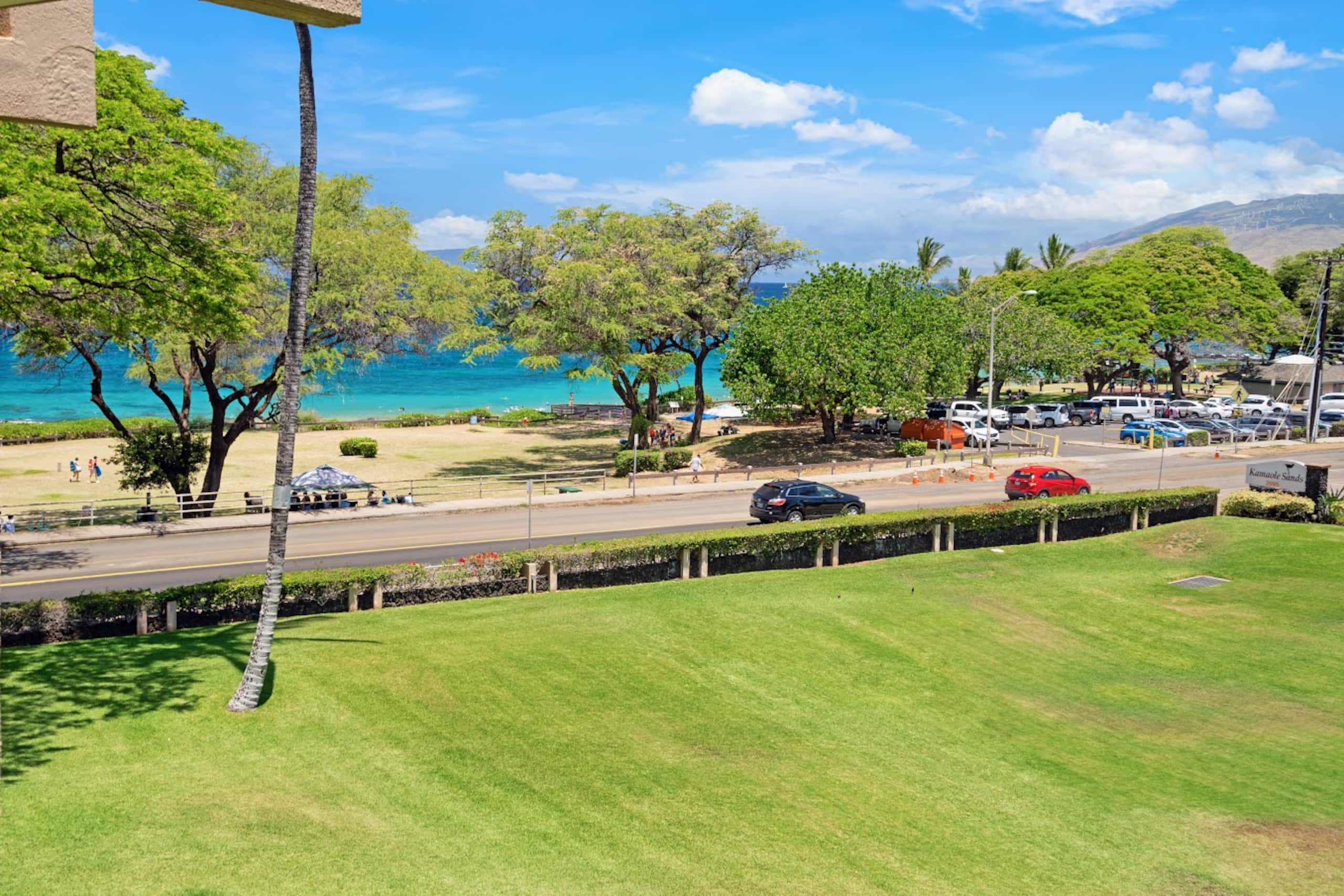 Condo in Kihei · ★4.9 · 1 bedroom · 2 beds · 2 baths - Image 4