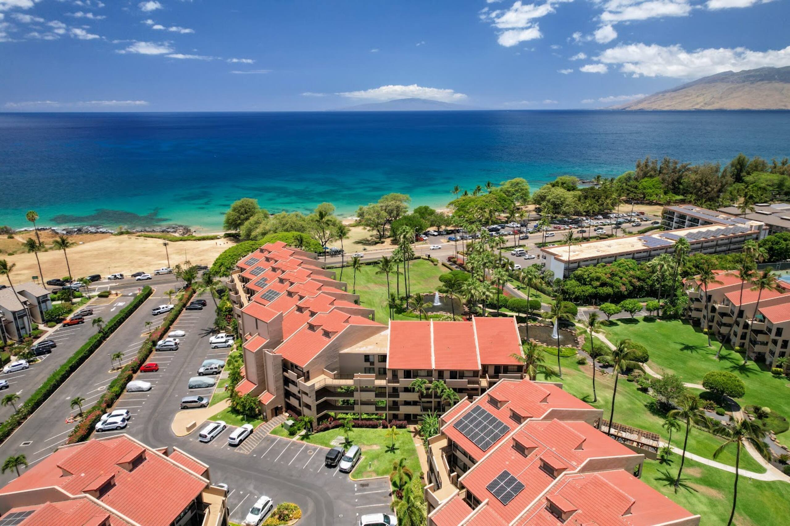 Condo in Kihei · ★4.9 · 1 bedroom · 2 beds · 2 baths - Image 10