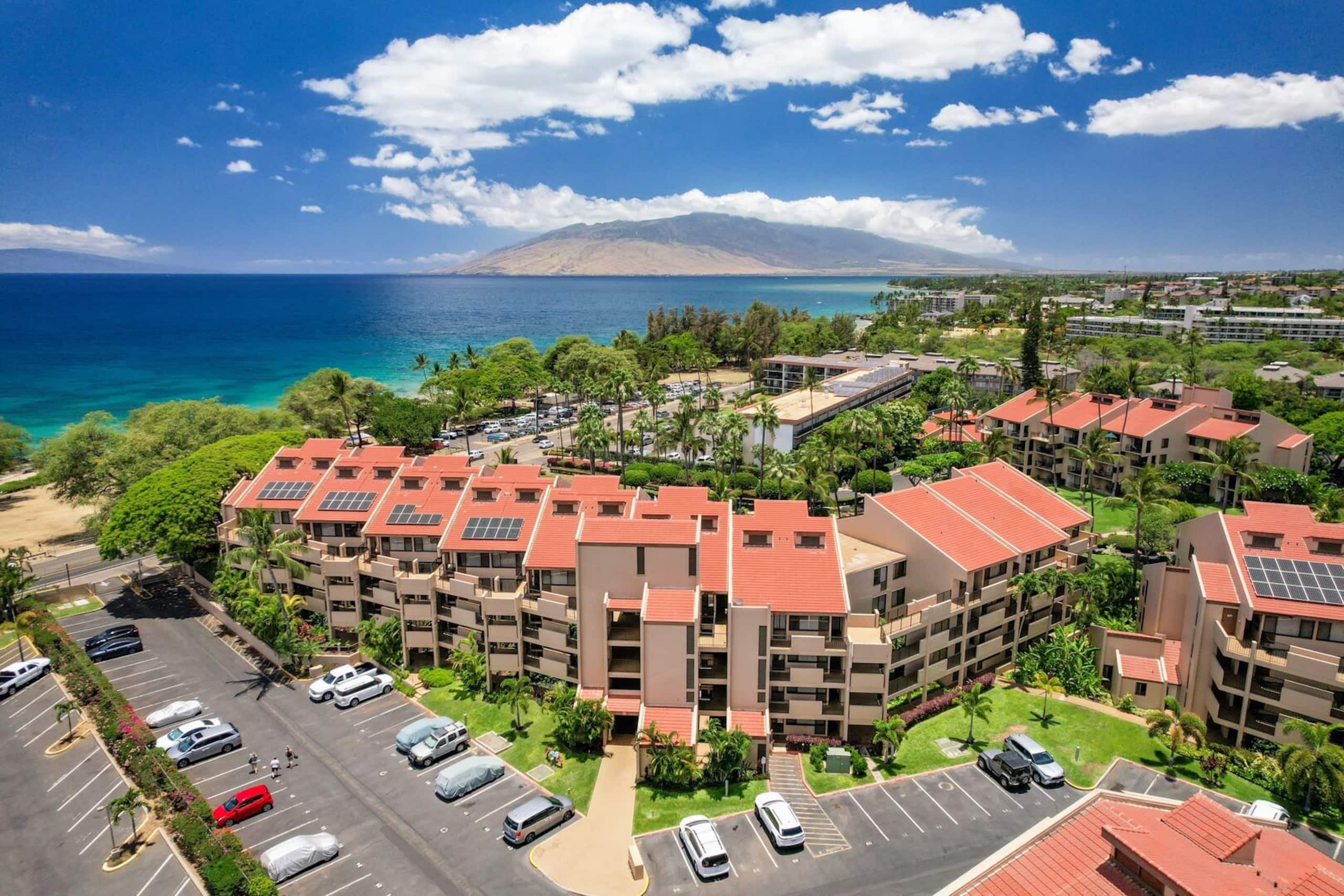 Condo in Kihei · ★4.9 · 1 bedroom · 2 beds · 2 baths - Image 23