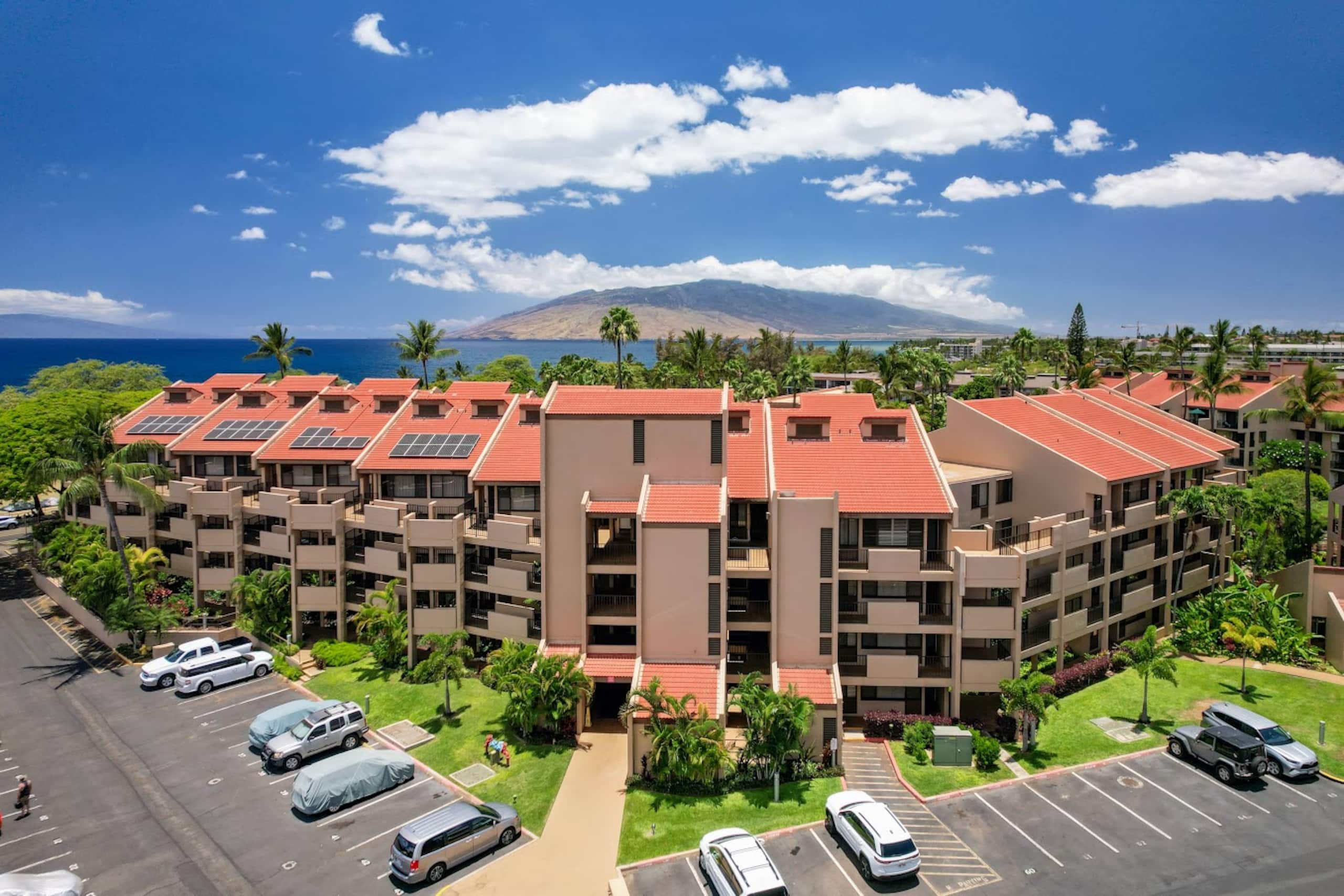 Condo in Kihei · ★4.9 · 1 bedroom · 2 beds · 2 baths - Image 9
