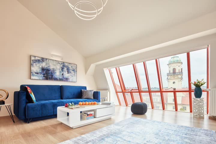 Luxury Penthouse With A/c & Views By Easybnb - 프라하