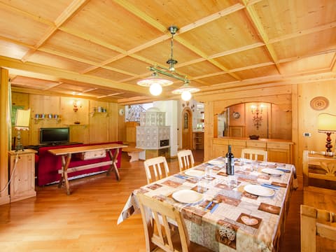Airbnb con migliori performance: Cesa Galadriel by Interhome a Canazei