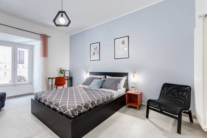 BDC – Empire, noble 3-BDR Apt gallery image 2