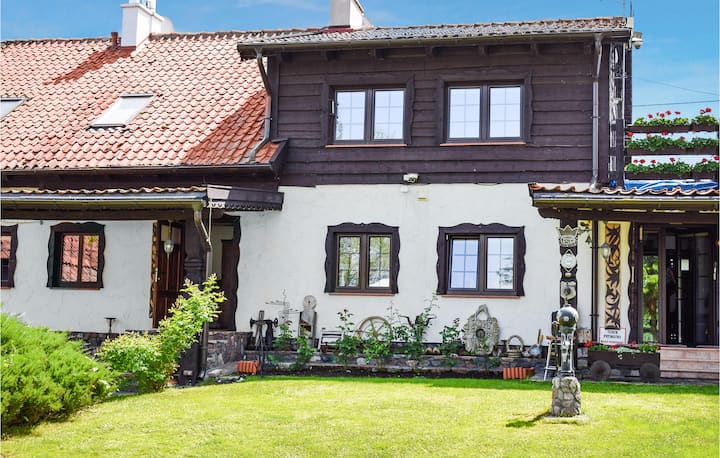 Beautiful Apartment In Rydzewo With Wifi - Giżycko
