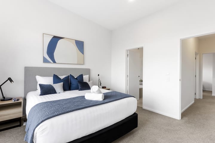 King Lart Dhomë gjumi