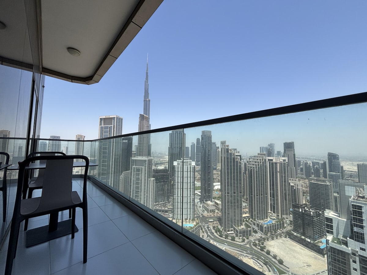 3 Bedroom Furnished Apartment | 64th Floor 5