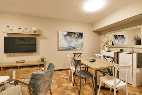 Marble townhouse with txoko and wifi