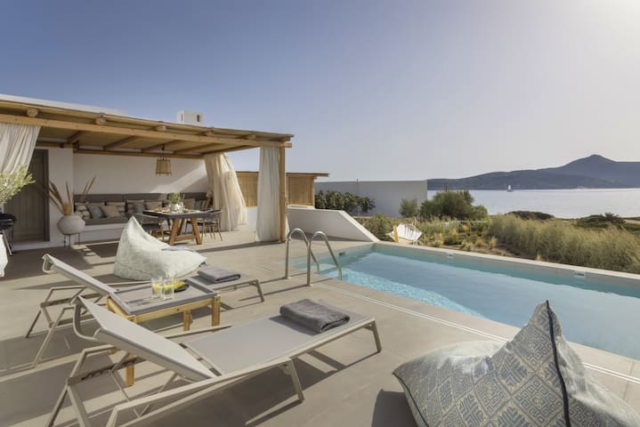 Peaceful Villa Avra with Aegean Seaview
