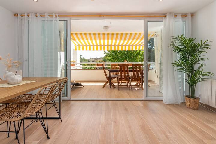 Brava Beach gallery image 4