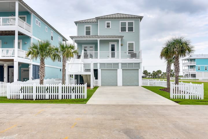 Walk To Ocean! Group Beach House In Galveston - Galveston, TX