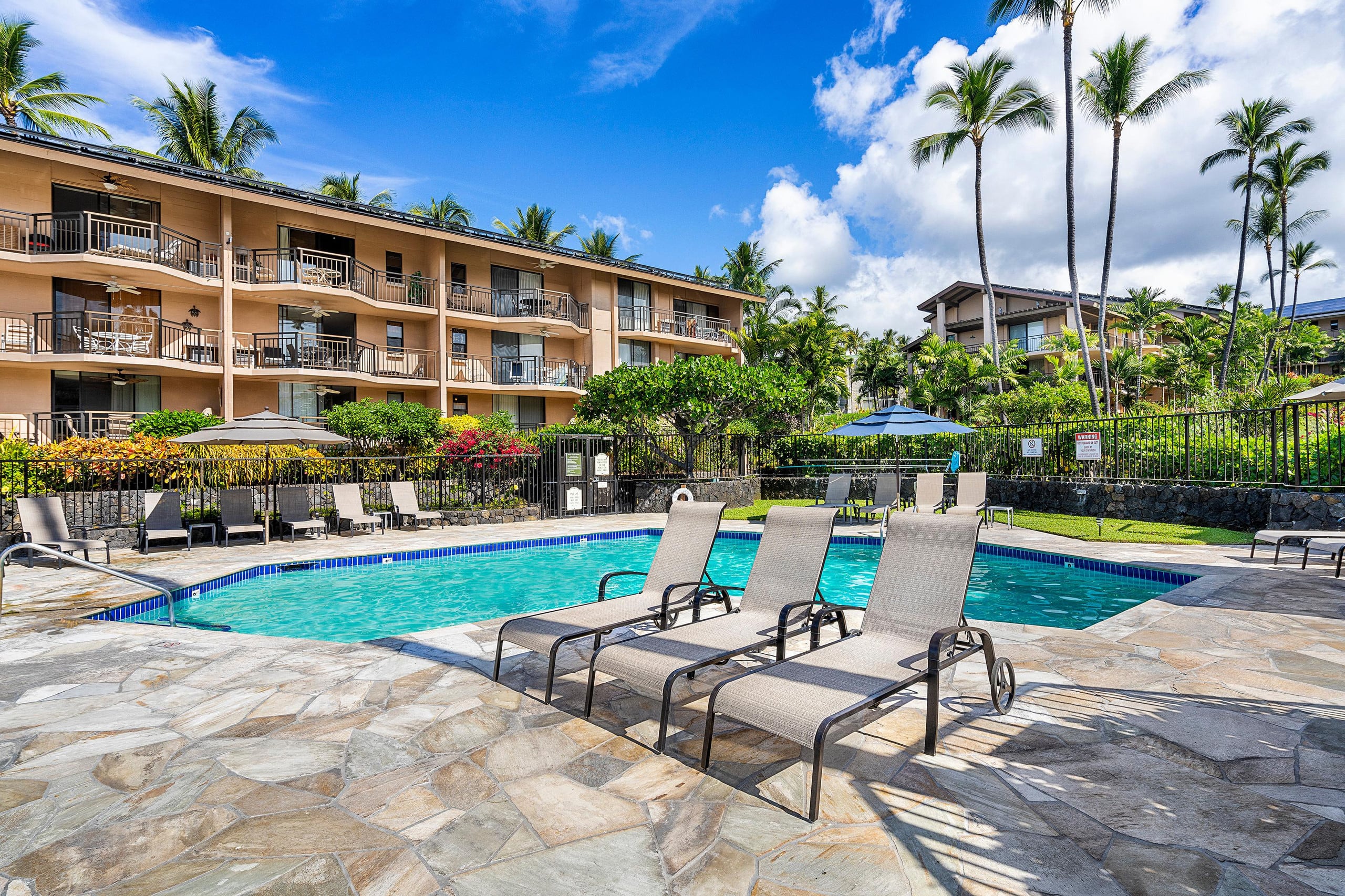 Condo in Kailua-Kona · ★4.8 · 1 bedroom · 4 beds · 1 private bath - Image 30
