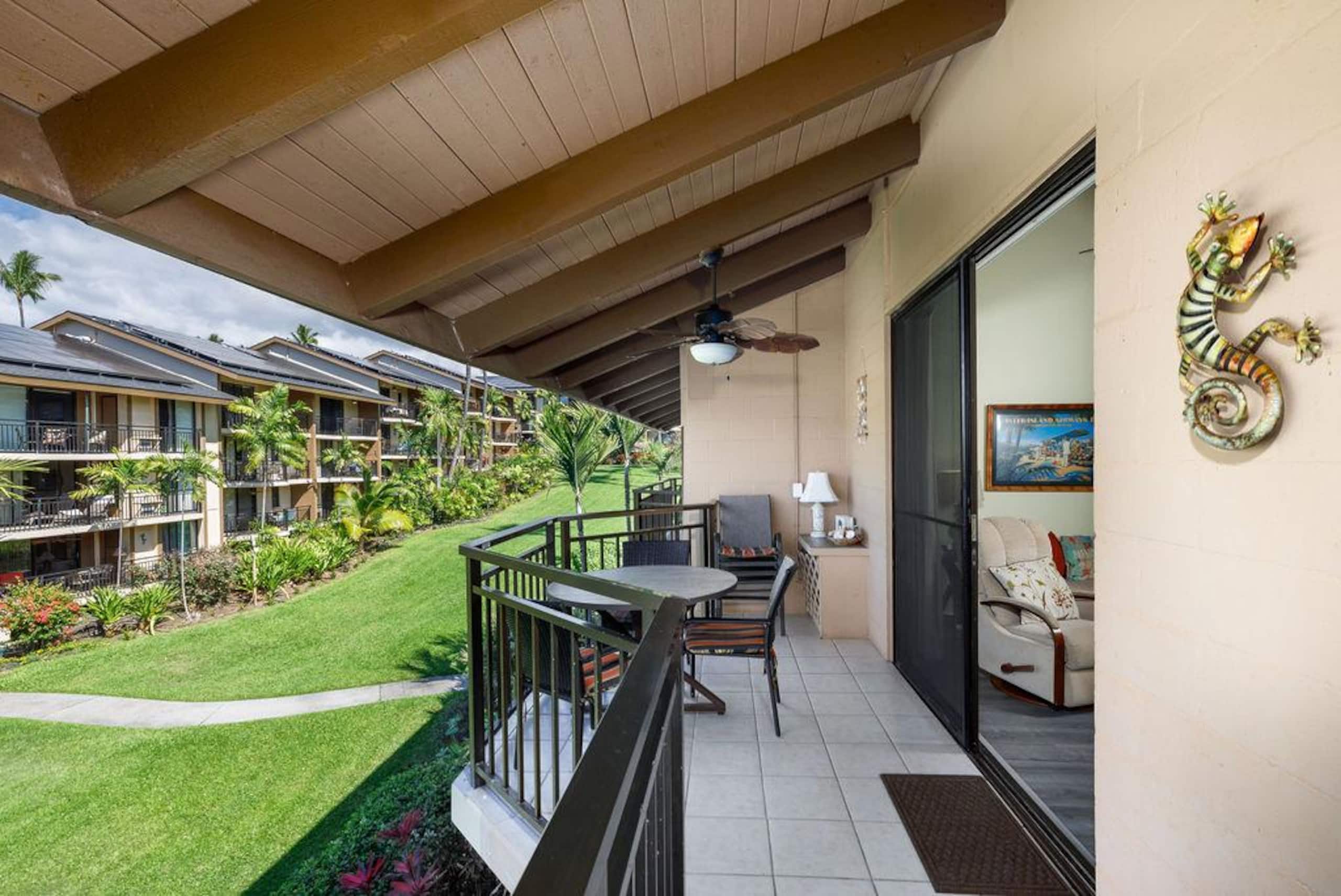 Condo in Kailua-Kona · ★4.8 · 1 bedroom · 4 beds · 1 private bath - Image 4