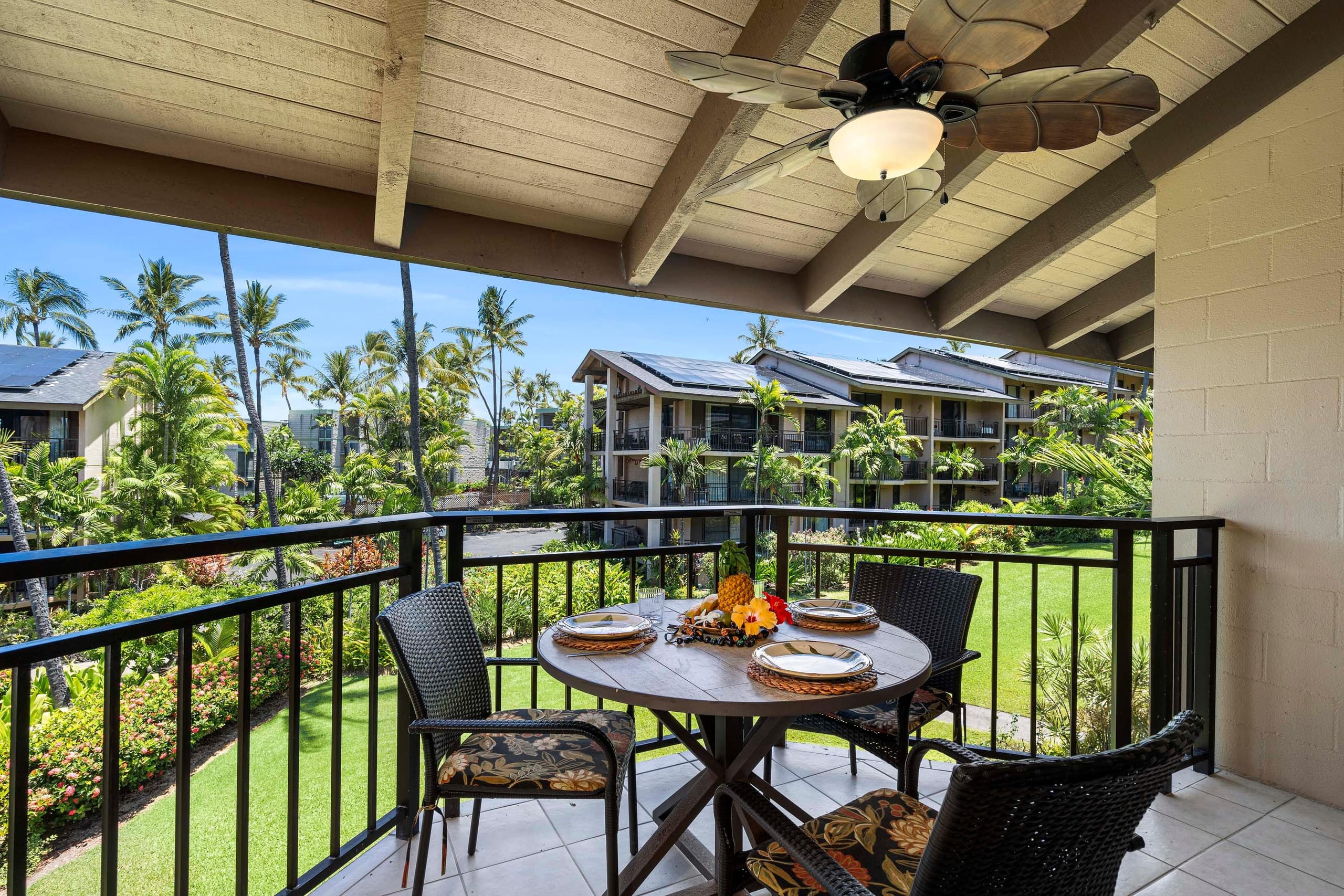 Condo in Kailua-Kona · ★4.8 · 1 bedroom · 4 beds · 1 private bath - Image 3