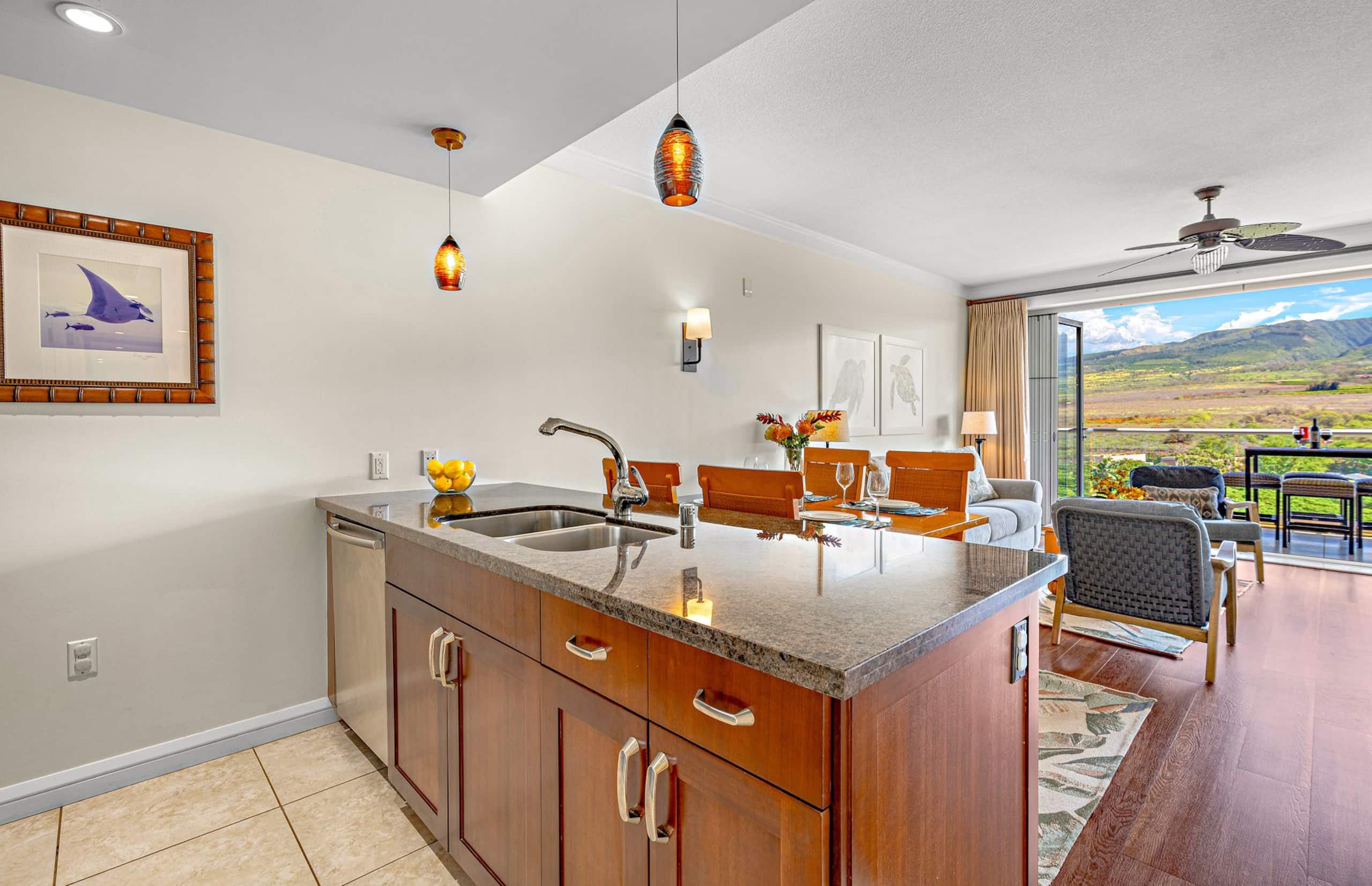 Condo in Lahaina · ★5.0 · 1 bedroom · 2 beds · 1 bath - Image 11