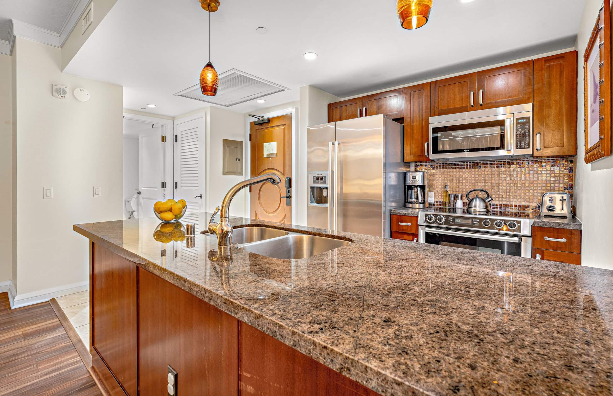 Condo in Lahaina · ★5.0 · 1 bedroom · 2 beds · 1 bath - Image 15