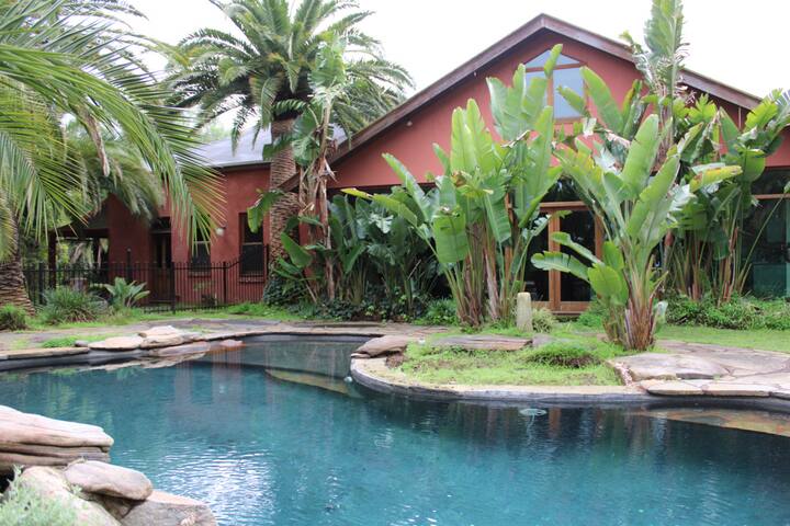 Cimicky House: SA’s Finest Group Getaway gallery image 3