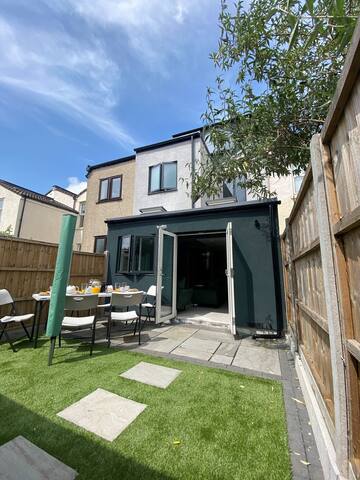Superb townhouse near vibrant Gloucester Road gallery image 5