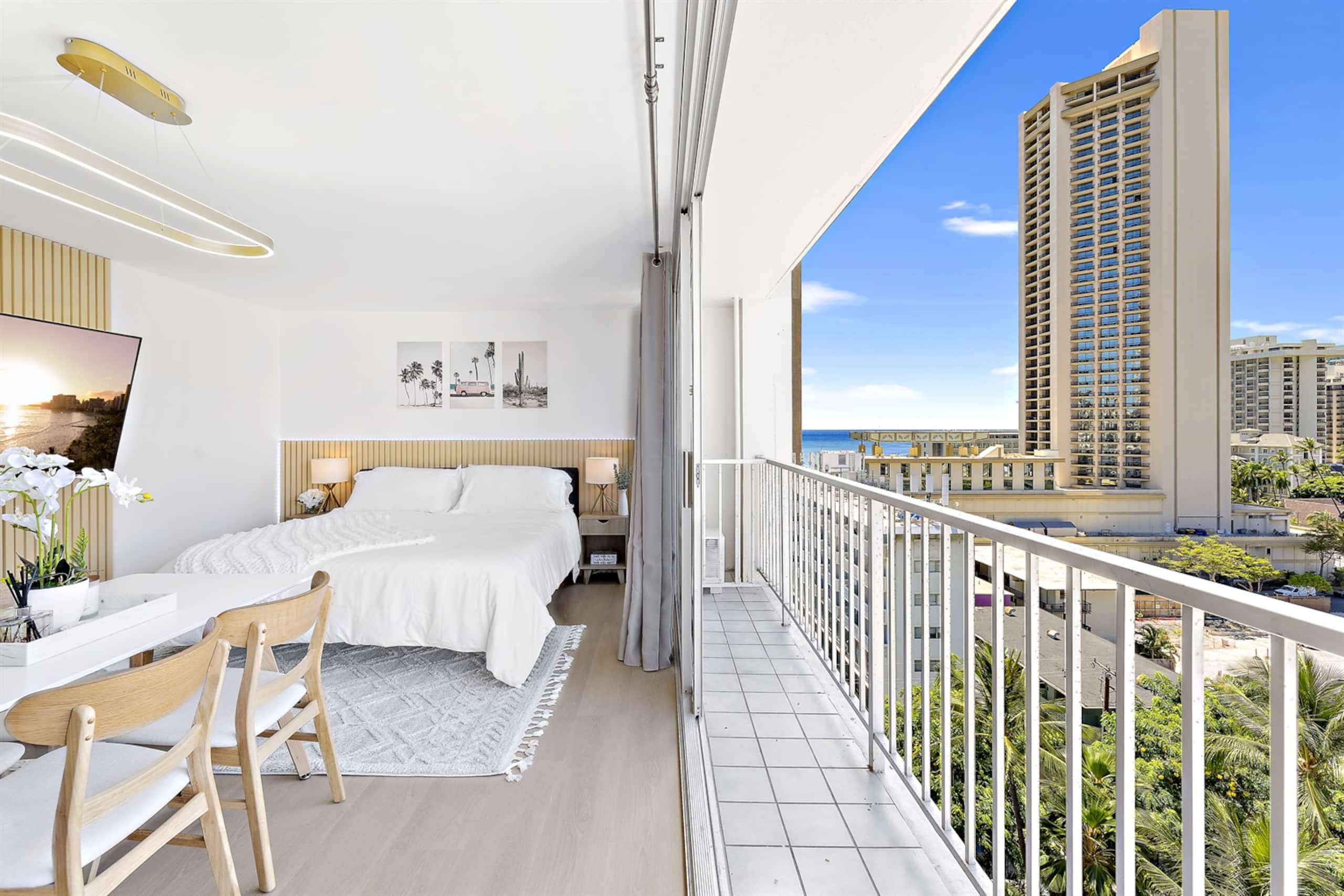 Condo in Honolulu · ★4.69 · 1 bedroom · 2 beds · 1 bath - Image 11