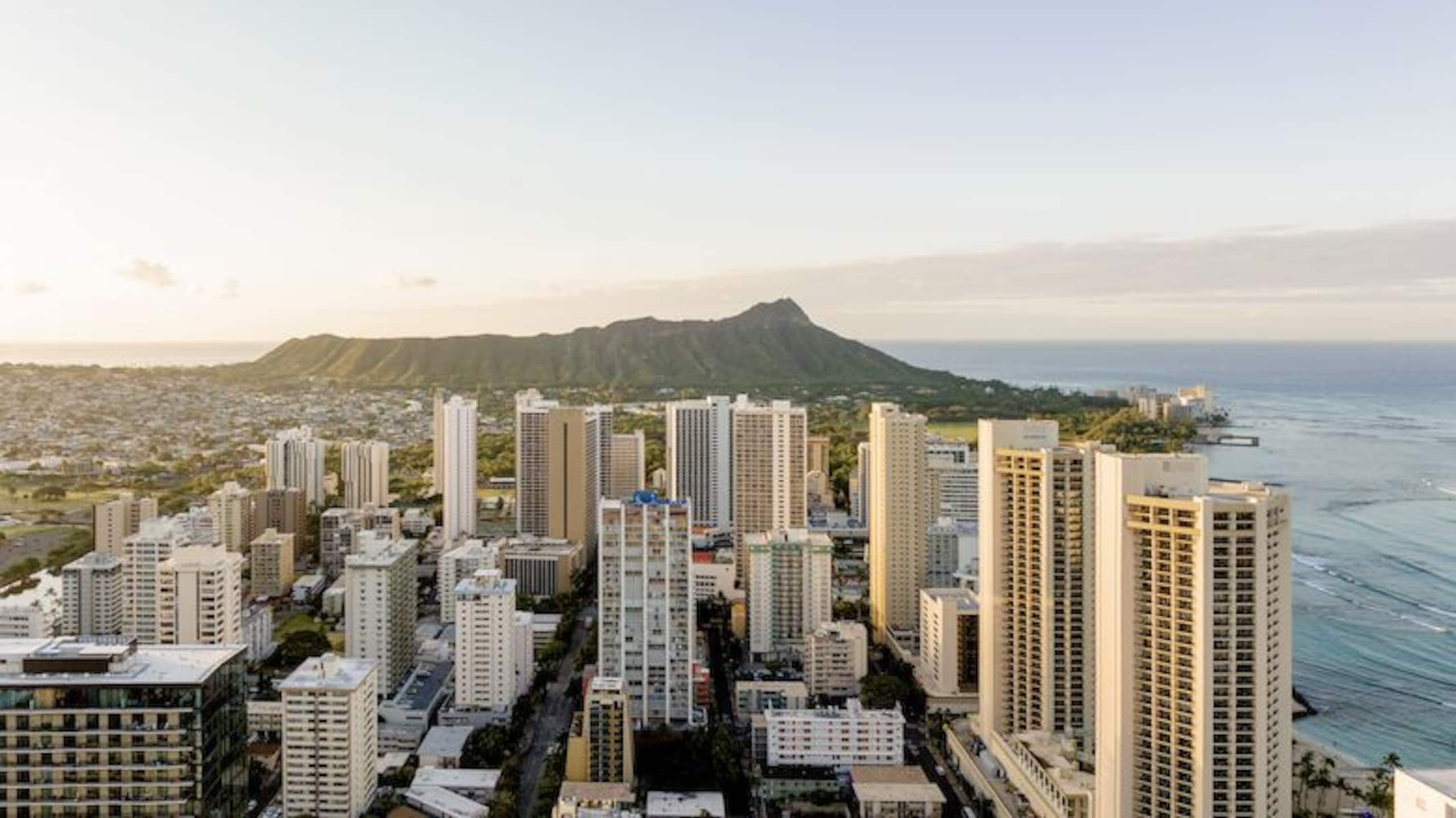 Condo in Honolulu · ★4.69 · 1 bedroom · 2 beds · 1 bath - Image 1