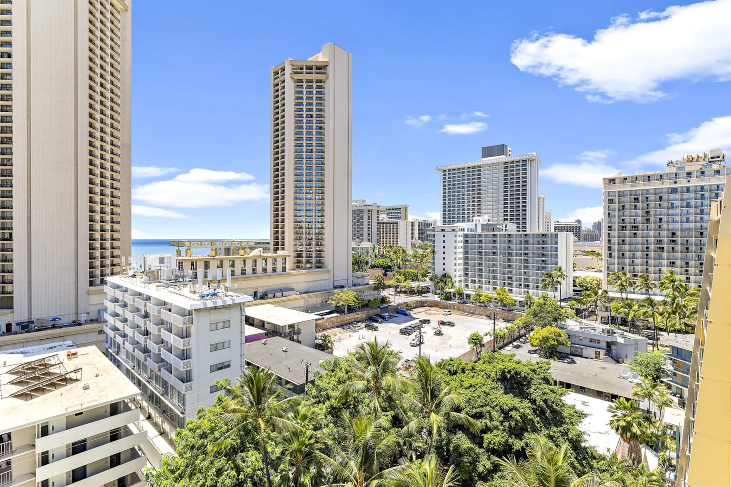 Condo in Honolulu · ★4.69 · 1 bedroom · 2 beds · 1 bath - Image 16