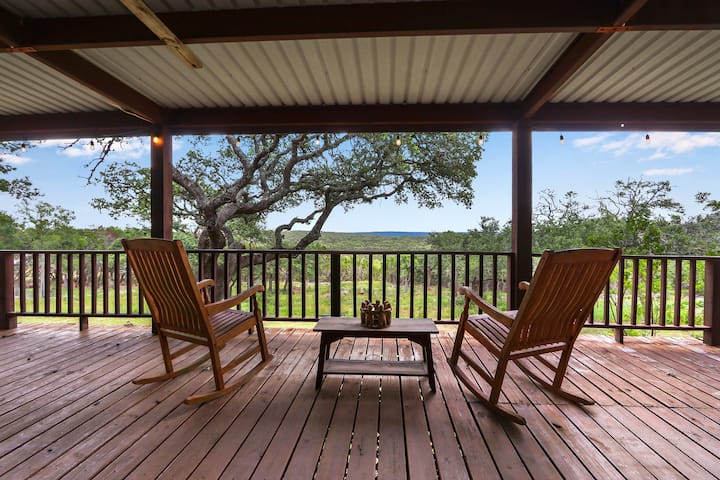 Rocky Mountain I Views, Fire Pit - Canyon Lake, TX