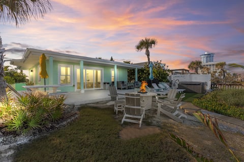 A1A Oceanfront Beach House Retreat w/Hot Tub