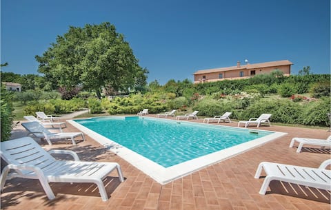 Beautiful home in Acquasparta -TR-