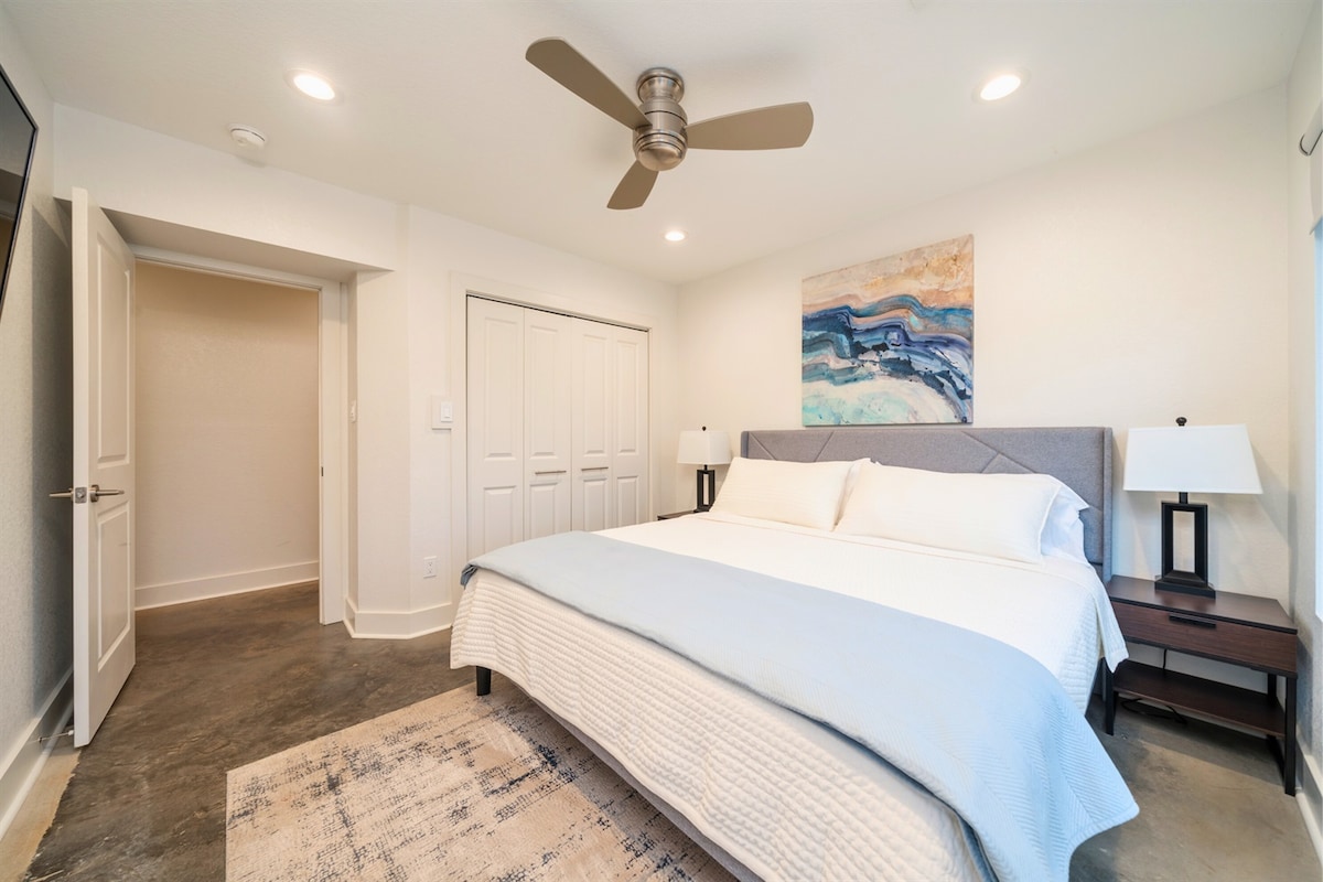 Spálňa 3 | Menšia manželská posteľ | Inteligentná TV