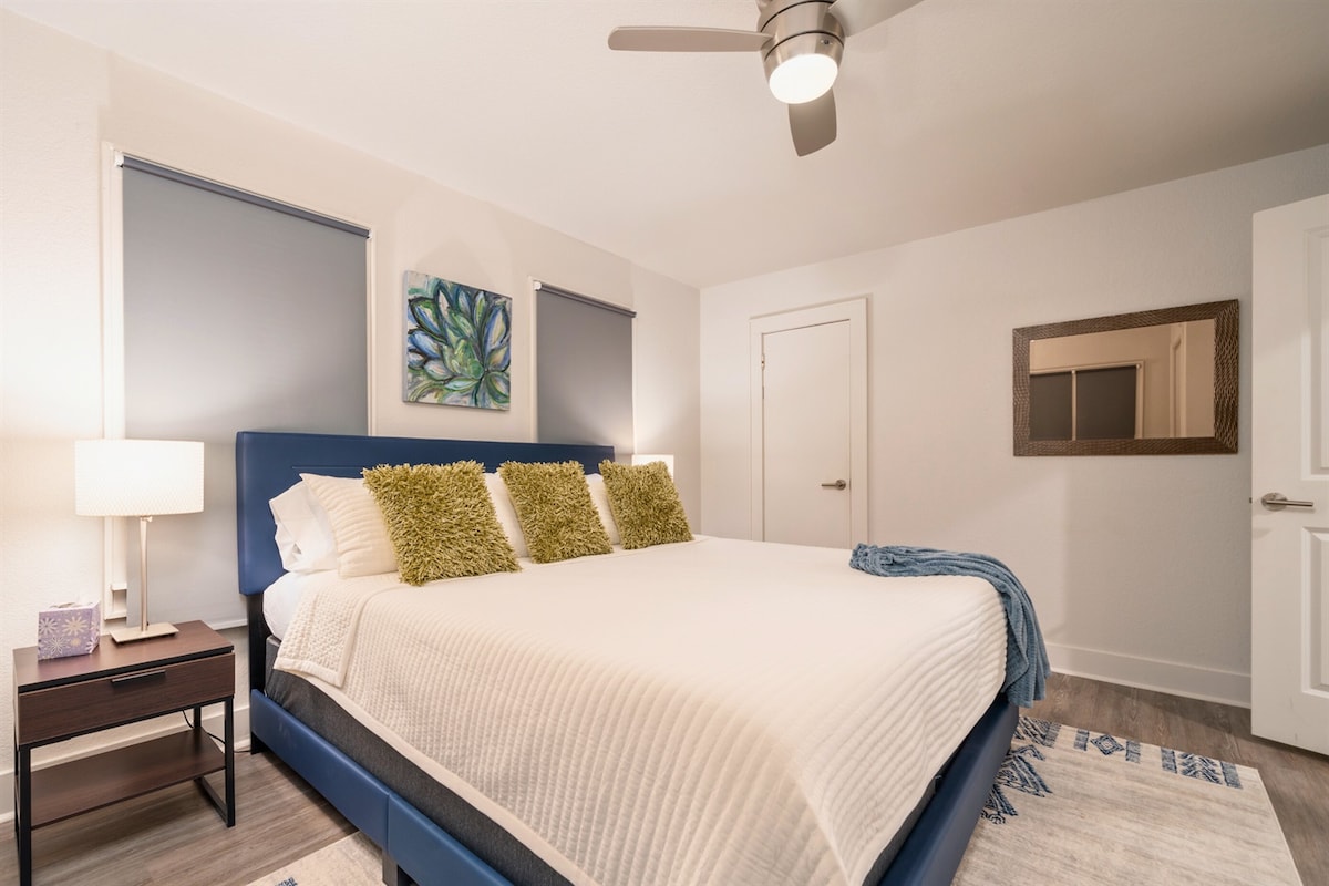 Spálňa 2 | Menšia manželská posteľ | Inteligentná TV