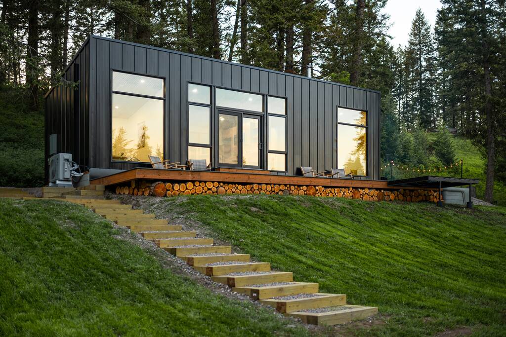 Glacier Retreats - Glacier Getaway