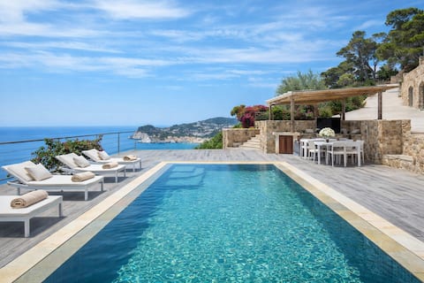 Luxury Villa Tossa de Mar – Seafront