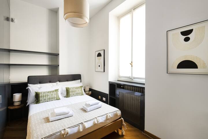 Easylife – Elegant flat few steps from Duomo gallery image 4