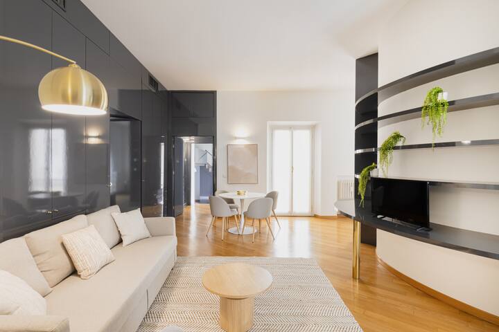 Easylife – Elegant flat few steps from Duomo gallery image 2