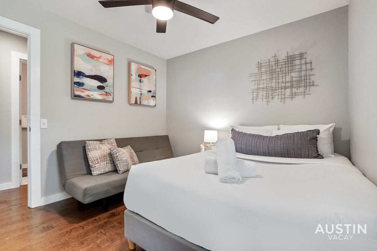 North ATX Retreat w Open Concept Layout + Backyard